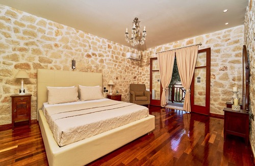 Akrotiri Villa | 'Lila's Luxury Villa' with sea view, private pool, garden, A/C and Wi-Fi