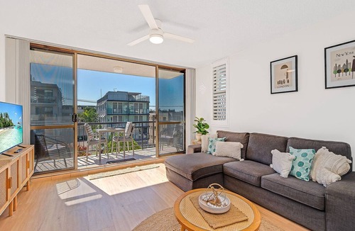 Caloundra Apartment | Linden Terrace Unit 2 Kings Beach QLD
