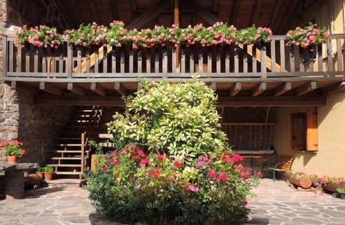 Llagunes Apartment | Lo Pallé de Cal Bosch ground floor, adapted reduced mobility wifi jardin barbac
