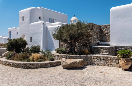 Mykonos Villa | Luxurious 8 BDR villa in a breathtaking location with sunrise to sunset views