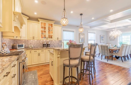 Cape May House | Luxurious Resort-like Pool and Patio, Ocean View, Easy walk to Downtown CM. 8 Bedrooms.
