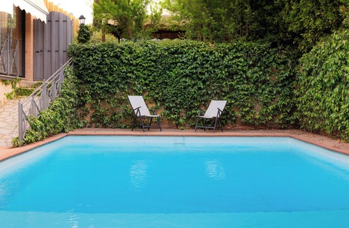 Aurelio Villa | Luxurious villa with pool near St. Peter's and the Vatican. Pets allowed.