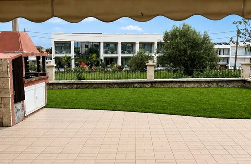 Kallithea Apartment | Luxury Cozy Apartment with Private Garden, BBQ & Near the Beach