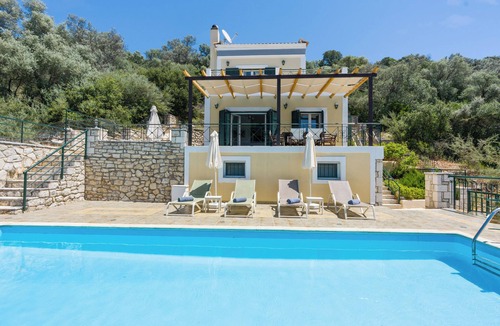 Spartochori Villa | Luxury seafront plot villa, seaviews, p-pool, walk to beach- Villa Alex Meganisi