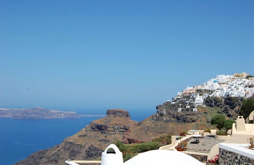 Apollonia Apartment | Magnificent Milos Room | Elysia Room | Private Furnished Balcony | Pool