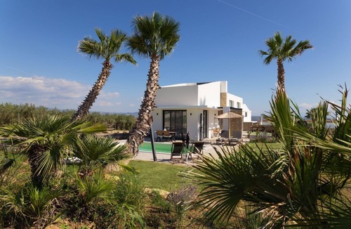 Nea Propontida Villa | Magnificent Villa for 11 Guests – Two Villas Combined, Private Pools, Halkidiki