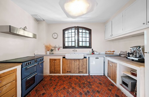 Roquebrune-Cap-Martin Villa | Maison Soleillade – A rustic, peaceful home with a view of the sea