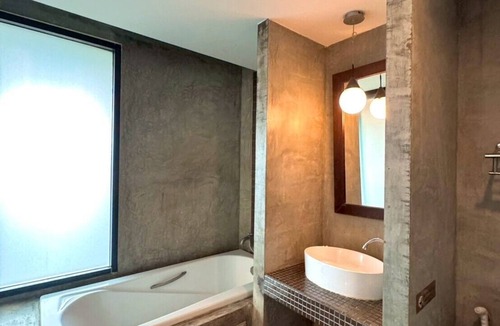 Thapae Hotel | Mandala House