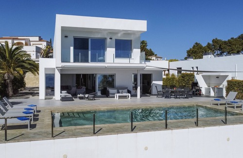La Sabatera Villa | Modern and romantic villa with private pool in Moraira, Costa Blanca, Spain for 6 persons