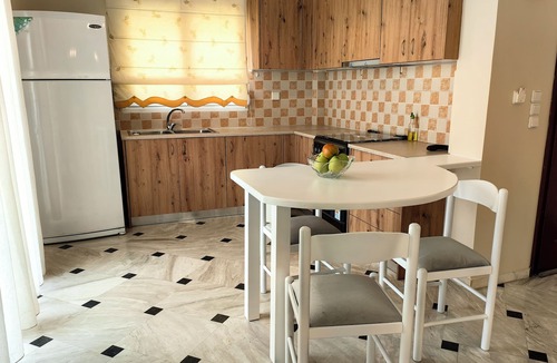 Aria House | My hall floor apartment 135 sqm has 3 bedrooms,parking , 3 kms from Nafplio