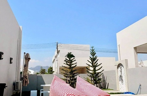 Cha-am Villa | Nacha Pool Villa Cha-am Relax, have a comfortable day, in a warm and cozy style,