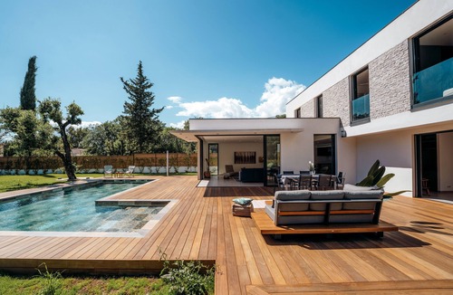 Valbonne Villa | New Architectural Modern Villa with Spa & Heated Pool