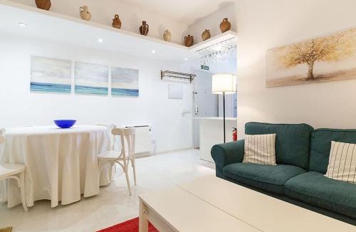Puerta del Angel Apartment | Nice house with courtyard in Puerta del Angel - Mauregato
