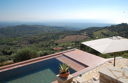 Zakharo House | Old Olive House | Infinity Pool | Sea Views | Peloponnese | Near Olympia