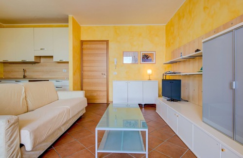 Monte Apartment | On Lakeside with 3 Pools and Tennis Courts - Apartment Azzurro
