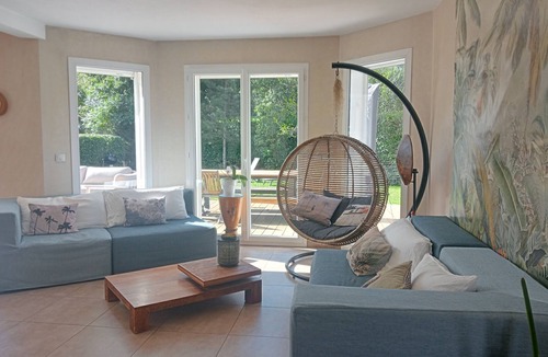 Talloires-Montmin House | On the east shore of Lake Annecy 180m² in the heart of an exceptional environment