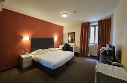 Segovia Old Town House | Palacio San Facundo