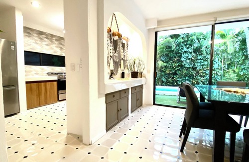 Centro Villa | Playacar Beach Villa - Just Steps from the Beach - Sleeps 12