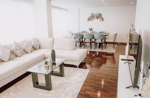 Santa Cruz Apartment | PREMIERE Premium Apartment in the Heart of Miraflore