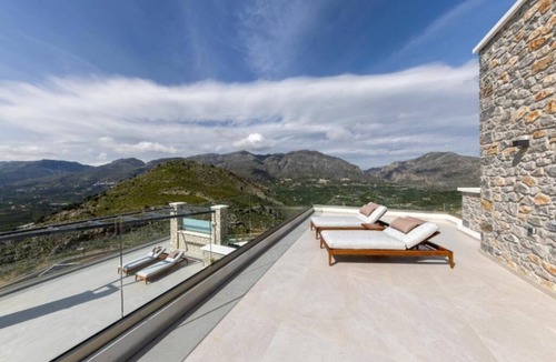 Lefkogeia Villa | Private Infinity Pool Villa with Sea Views – Secret Oasis, Lefkogeia