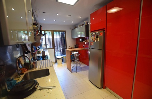 Pozuelo de Alarcon House | Private pool and condo tennis + pool Direct airport or citycenter