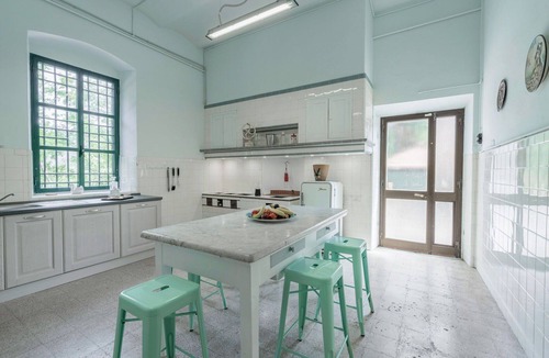 Massarosa House | Private Villa with WIFI, A/C, private pool, TV, veranda, panoramic view, close to Viareggio