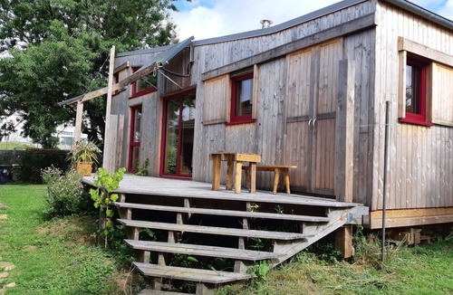 Lebisey House | Quiet house in Caen with 2 bedrooms , 2hrs from Paris, Closed garden and terace