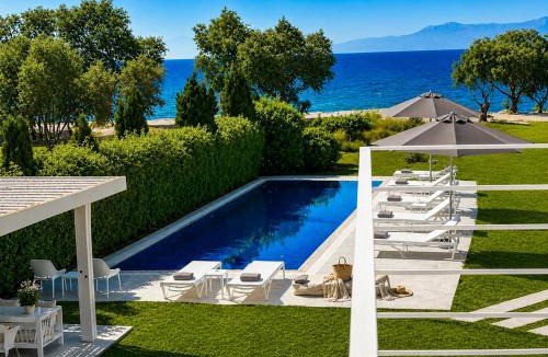 Soroni Villa | Renee Beach Front Executive Luxury Villa