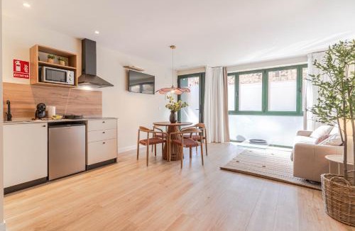 Plaza de Toros-Doctores-San Lazaro Apartment | RentitSpain - Granada - Modernos Estudios, Acogedores y Excelente ubicación