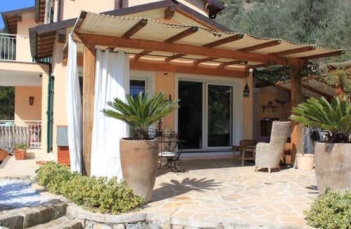 Dolceacqua Villa | Romantic Villa Lenivada with views, swimming pool and outdoor whirlpool