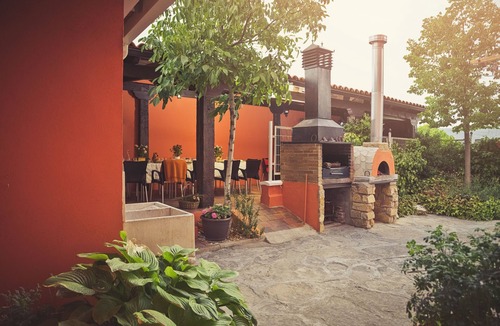 Cuenca Cottage | RURAL HOUSE THE WILLOW. 2.5 km from the city of Cuenca. Groups of up to 23 people