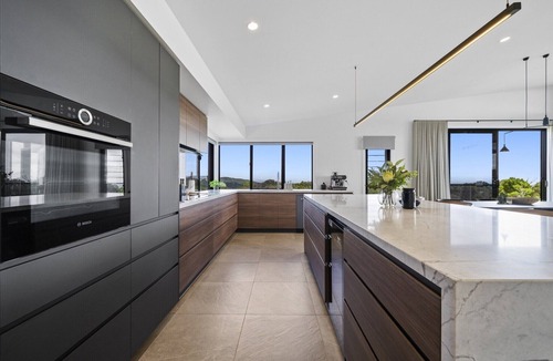 Springbrook Apartment | Scenic House with Private Yard & BBQ Area