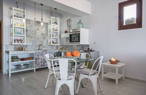 Agia Pelagia Villa | Sea views, Heated Pool, Ping Pong & Tennis, 23 pax