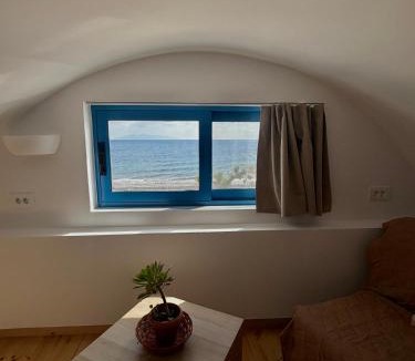 Kamari Hotel | Seaside by Manos