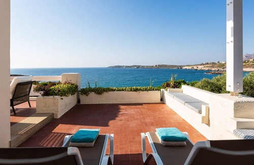 Kalathas Villa | Seaside Escape a few steps away from a private sea cove and near amenities