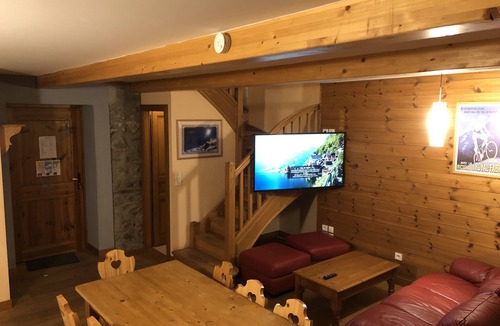 La Grave Apartment | Spacious apartment in the center of La Grave