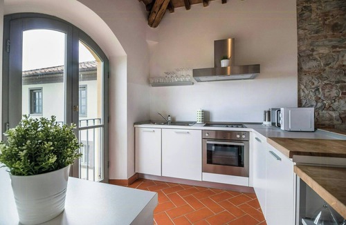 Matraia Apartment | Spacious apartment with pool near Lucca