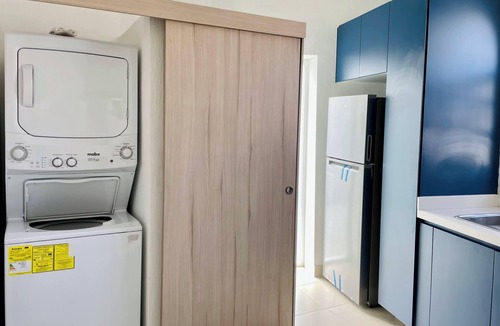 Americana Apartment | Spacious Nomad friendly Apartment walking distance to Americana and GDL Downtown