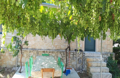 Margarites Villa | Spacious Villa in Margarites with Private Garden