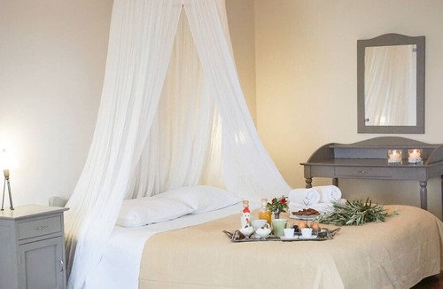 Damouchari Apartment | Studios for 3 adults or 2 adults + 2 children with balcony or terrace with panoramic sea view