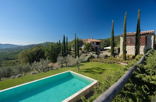 Bucine Villa | Stunning private villa for 12 guests with A/C, WIFI, private pool, TV, patio and panoramic view