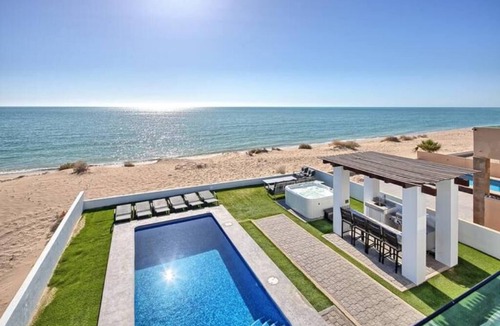 La Choya House | Sunset Beach House Ocean Front Hot Tub & Pool