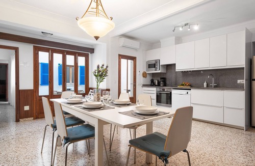 Old Town Alcudia Ski Chalet | Sunset Cas Sastre with private roof terrace and barbecue in the oldtown of Alcudia