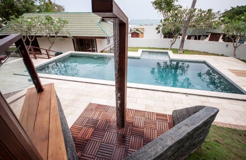 Moo 5 Villa | Super deluxe 5 bed room sea view villa with spacious pool in beach resort