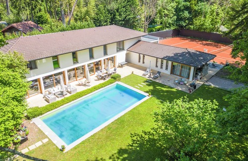 Sciez Villa | Superb Leman-side property with private swimming pool & tennis court
