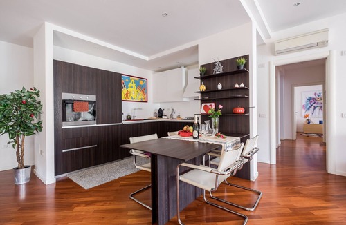Historic Center Apartment | The Jasmine Terrace Retreat: elegant and quiet apartment in the city center