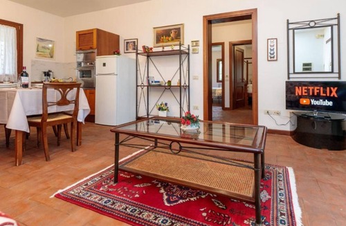 Bagnolo Villa | The Space🏡 Villa Gerla: Exclusive Dependance in a Palladian Villa – An Oasis of Peace and Elegance near Venice, Padua and TrevisoLive a unique experience in the Dependance of Villa Gerla, a residence with a rustic yet refined style, surrounded by a