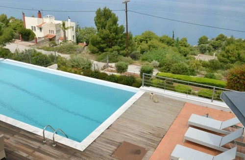 Theologos Villa | This Villa is in a very quite place of the village.There is an excellent seaview