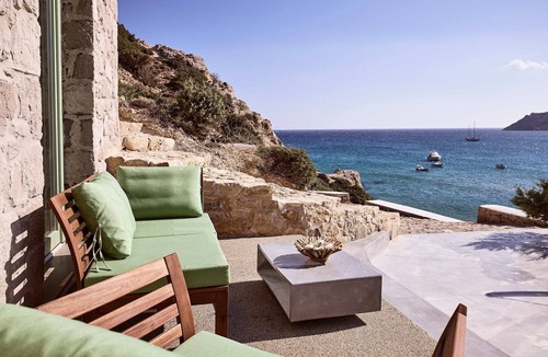 Milos Villa | Thrilling Milos Villa | Villa Sauron | 2 Bedrooms | Breathtaking Sea Views
