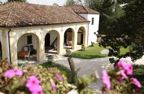 Olmo di Mira Apartment | Tiglio, charming residence in the Barchessa of Venetian Villa: Villa Pastori.